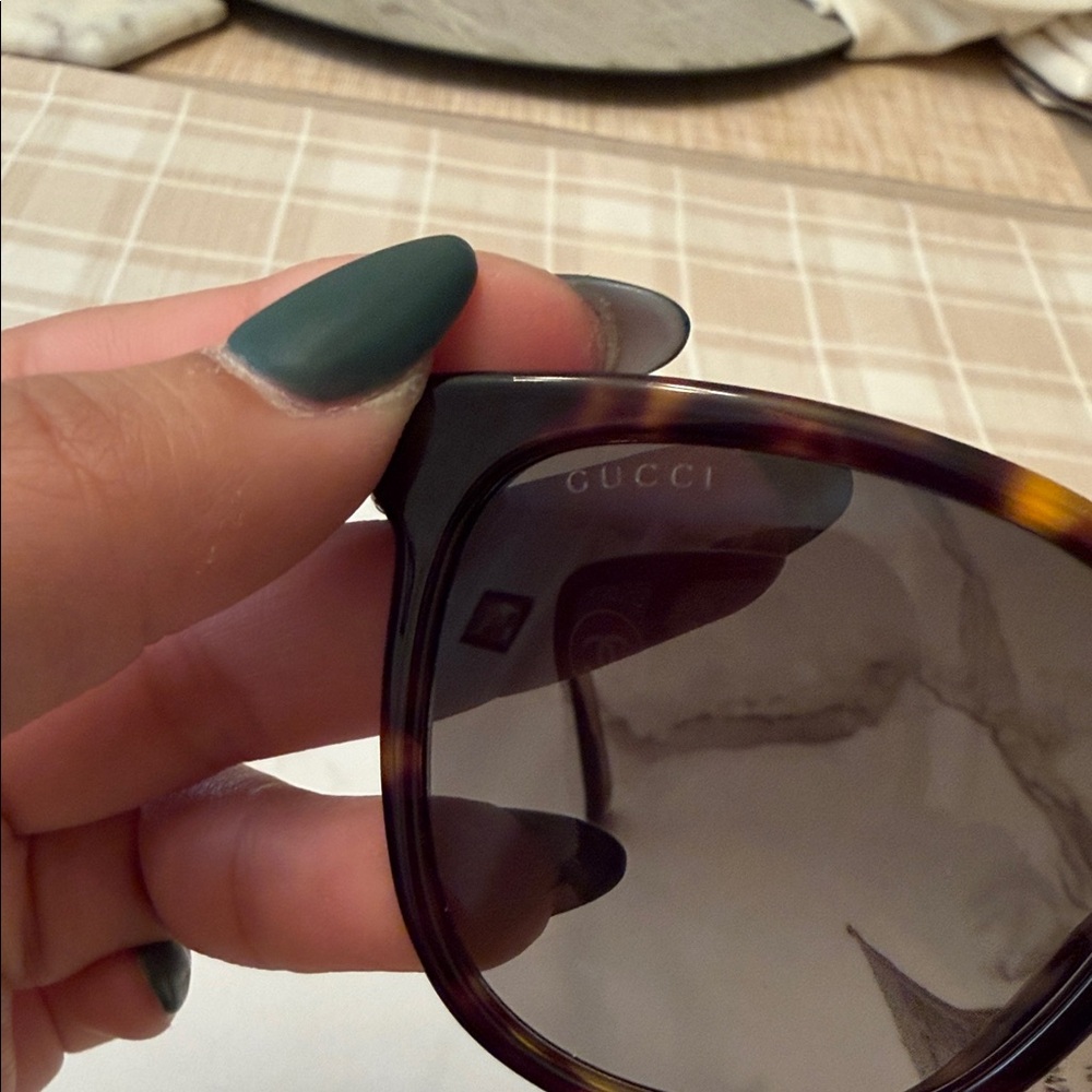 Gucci Brown Tortoise Sunglasses - Picture 3 of 14